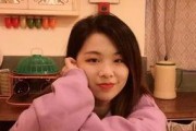 娱乐吃瓜酱第一次谈恋爱,初尝恋爱滋味，甜蜜与苦涩交织的青春篇章